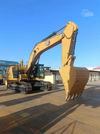 2025 7H Excavator CAT 352