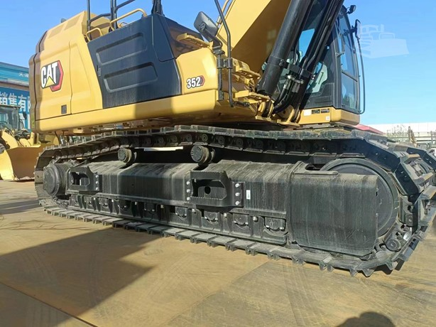 2025 7H Excavator CAT 352
