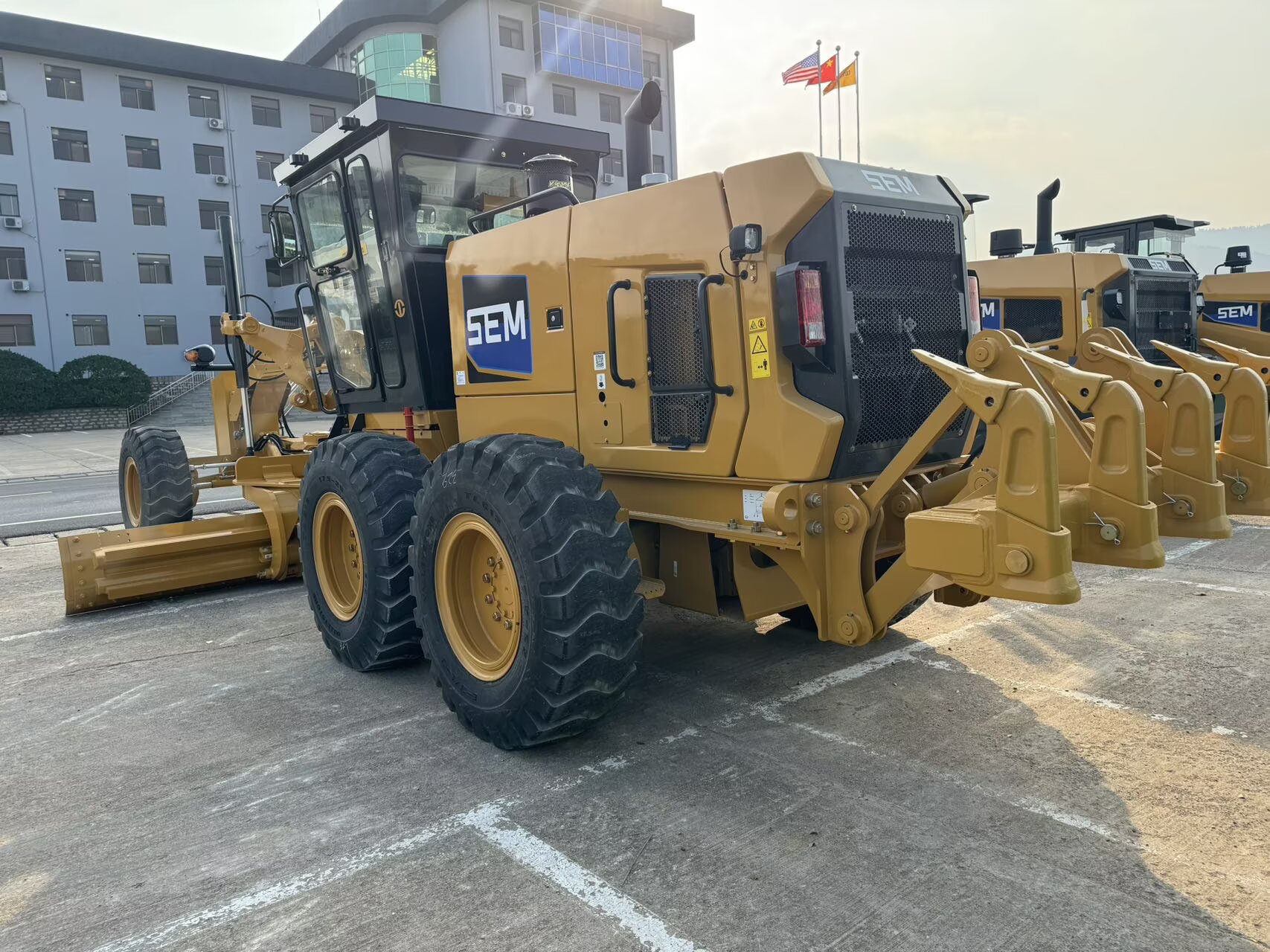 2025 New Motor Grader SEM 922F