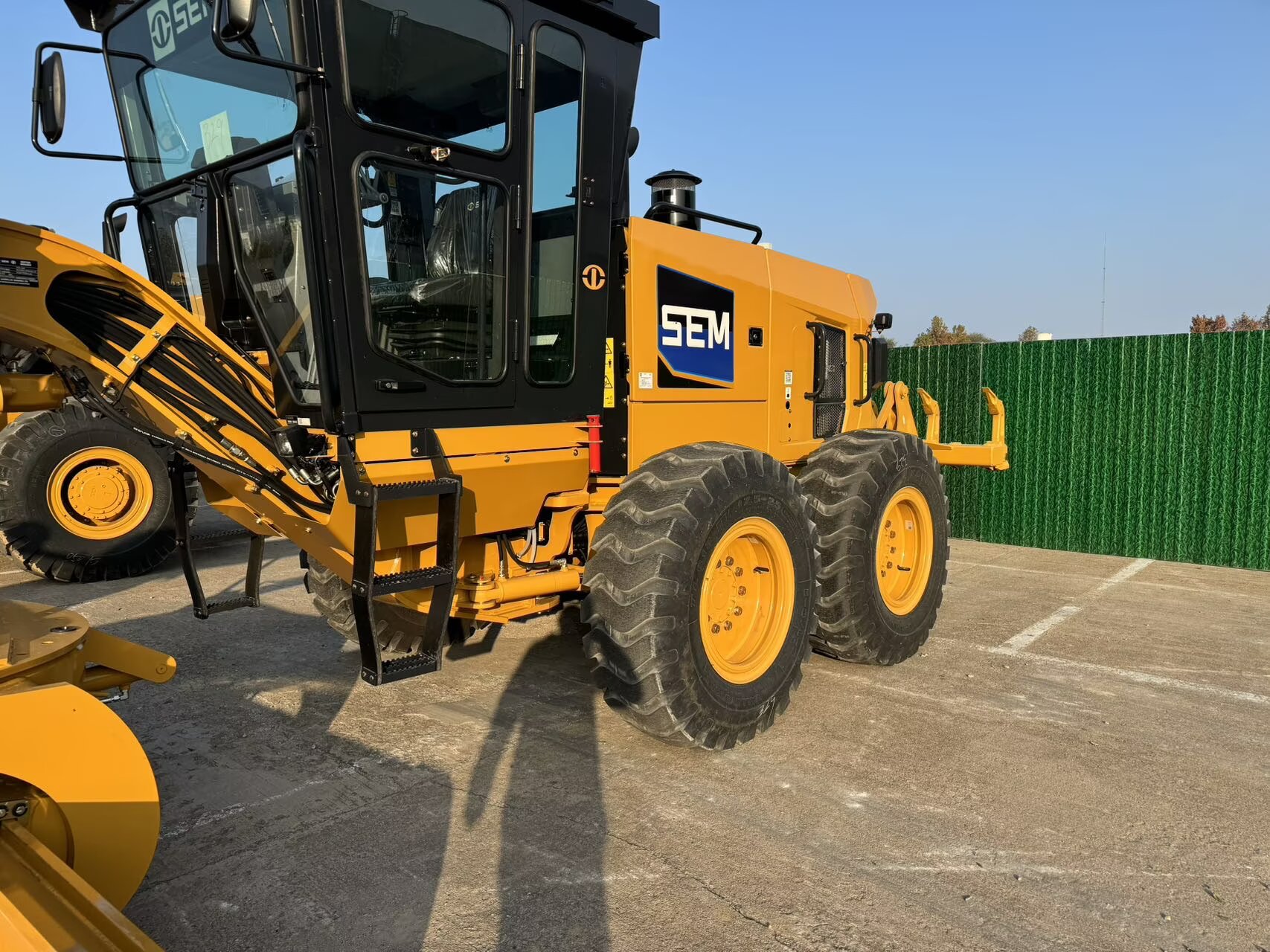 2025 New Motor Grader SEM 922F