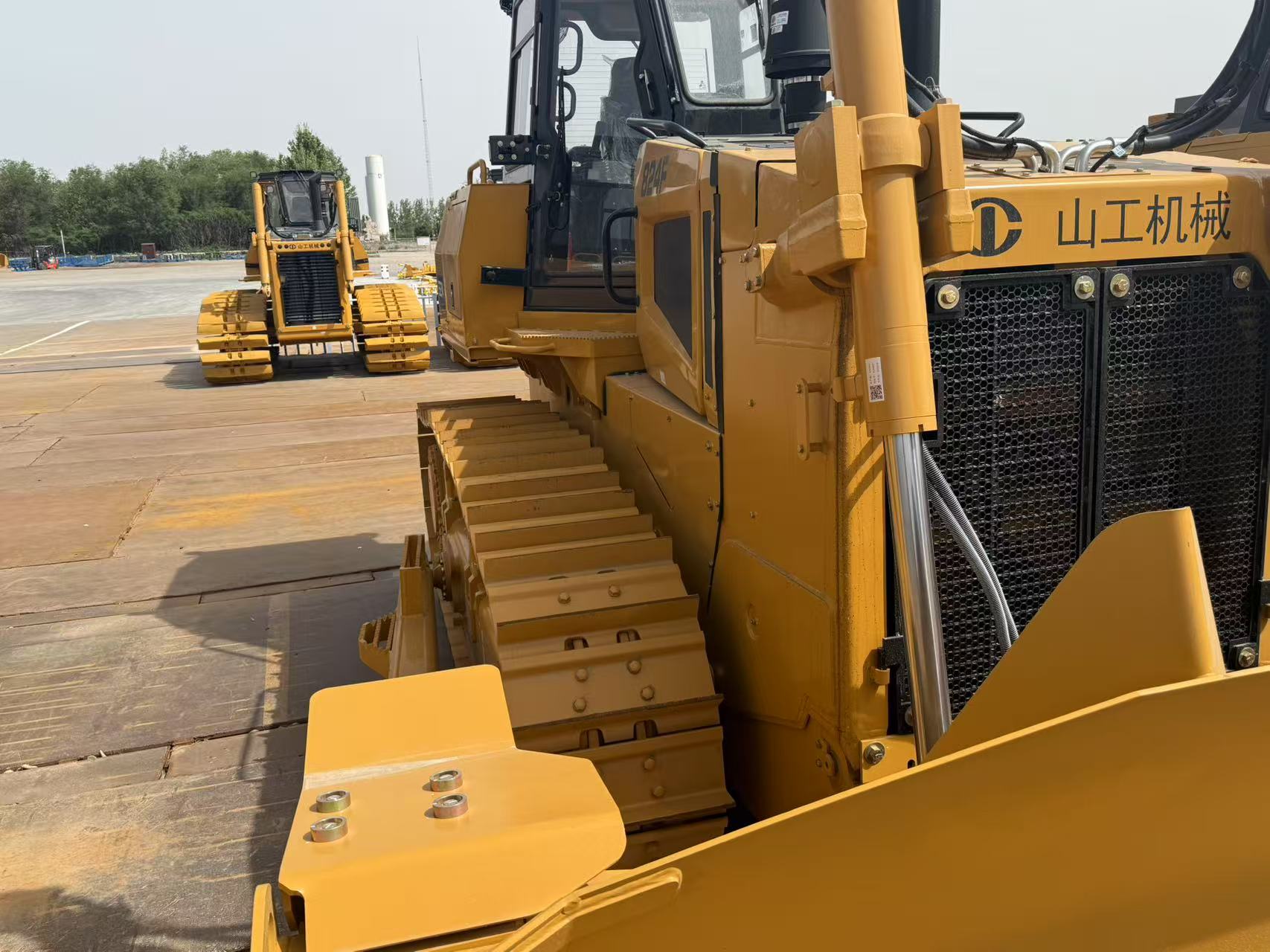2025 New Crawler Dozer SEM 824F