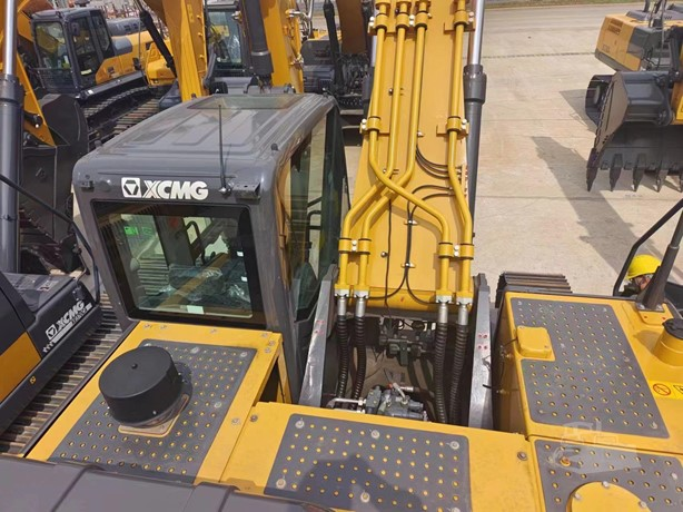 2022 New Crawler Excavator XCMG XE370C