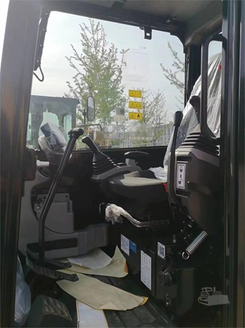 2025 Excavator NEW CATERPILLAR 305.5