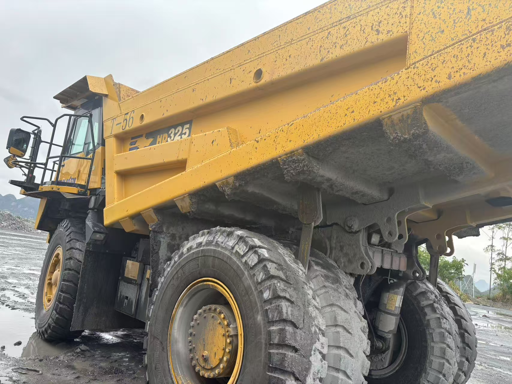 2021 Mining Truck KOMATSU HD325-7