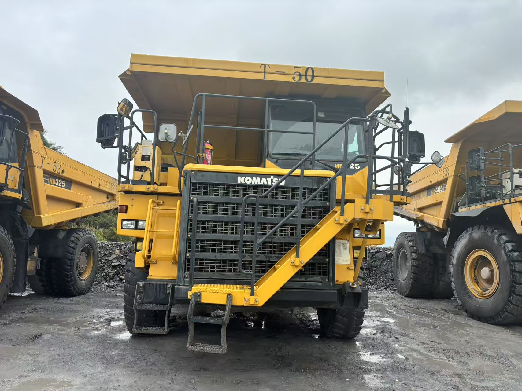 2022 Mining Truck KOMATSU HD325-7
