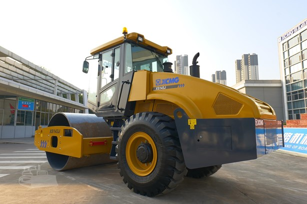 2025 Compactor XCMG XS143J