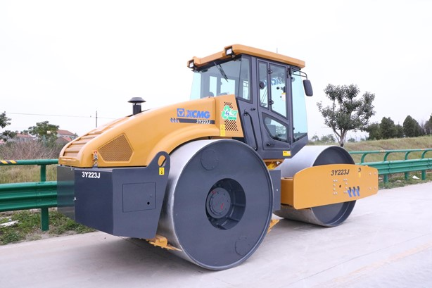 2025 New Smooth Drum Compactor XCMG 3Y223J