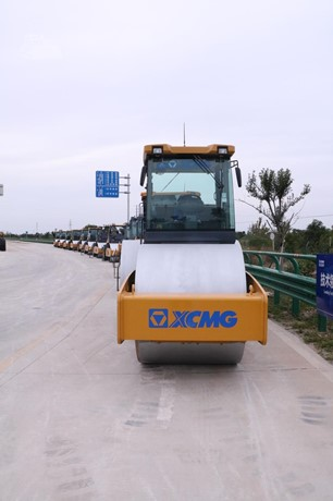 2025 New Smooth Drum Compactor XCMG 3Y223J