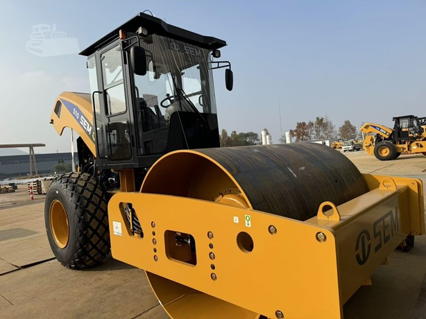 2025 New Smooth Drum Compactor SEM 510