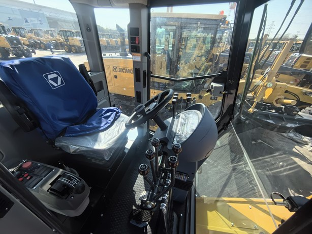 2025 New Motor Grader XCMG GR180
