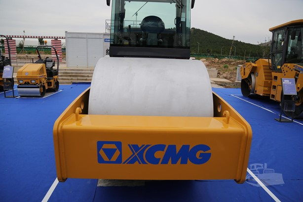 2025 New Smooth Drum Compactor XCMG 3Y263J