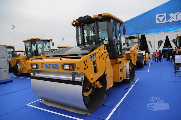 2025 Compactor XCMG XD133