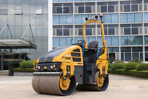 2025 Smooth Drum Compactors XCMG XD120