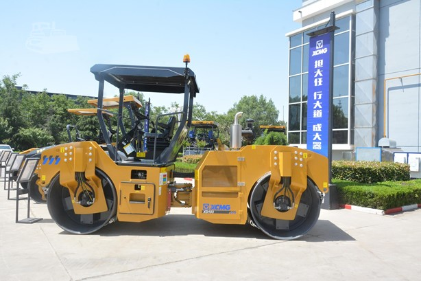 2025 New Smooth Drum Compactor XCMG XD103