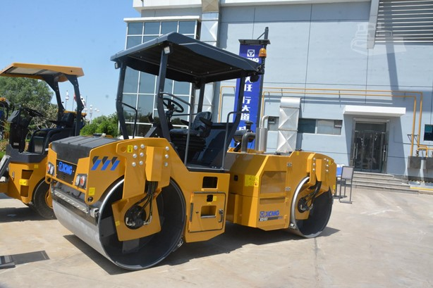2025 New Smooth Drum Compactor XCMG XD103