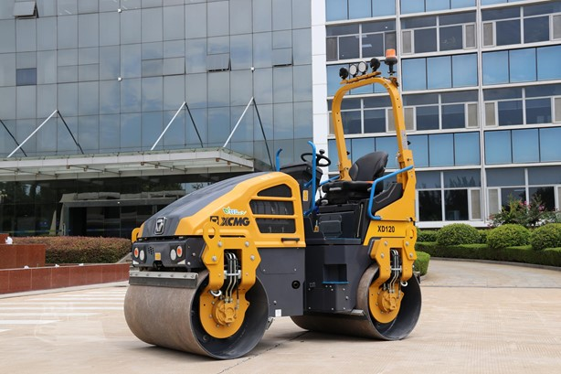 2025 New Smooth Drum Compactor XCMG XD120