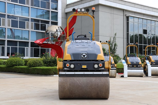 2025 New Smooth Drum Compactor XCMG XD120