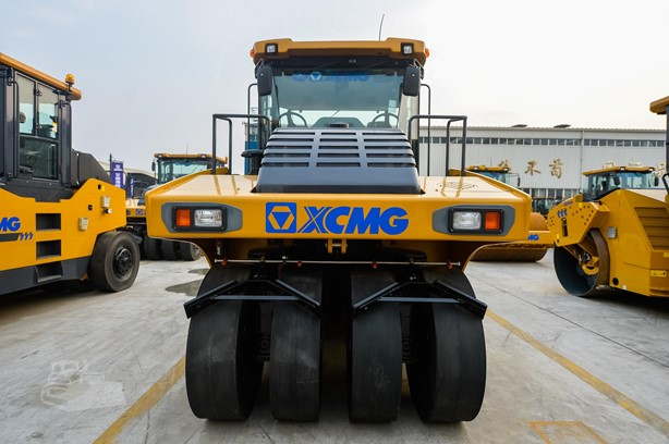 2025 New Pneumatic Compactor XCMG XP163