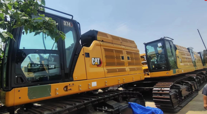 2023 5 Earthmoving Machinery CATERPILLAR 374