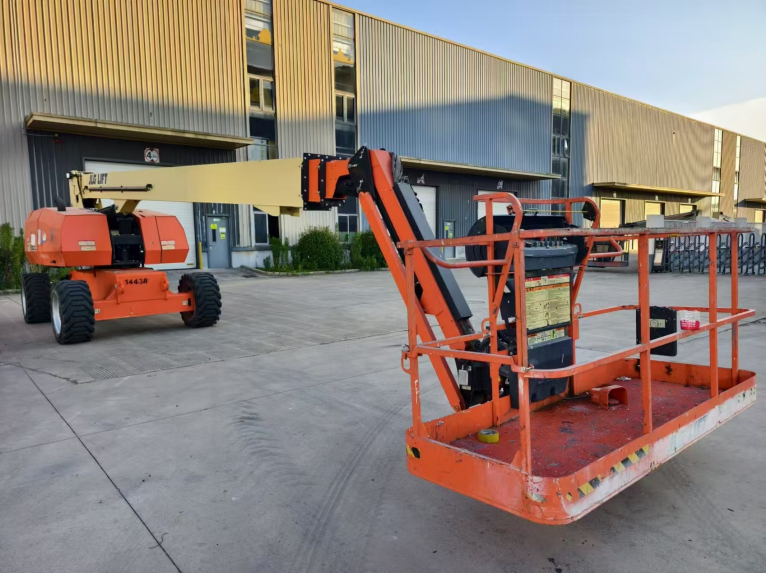 2022 1727H Boom Lift JLG 860SJ