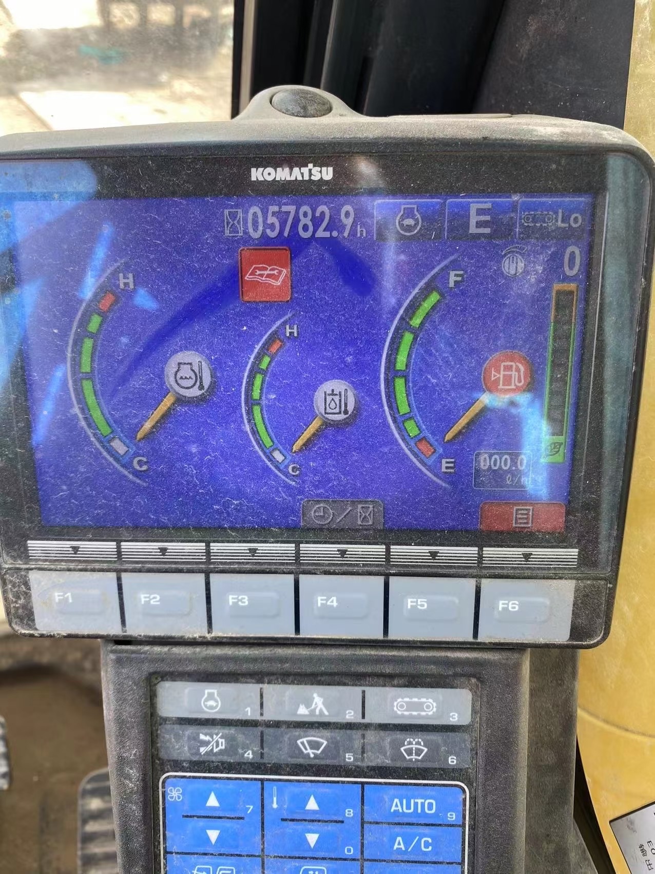 2018 5782H Crawler Excavator KOMATSU PC210