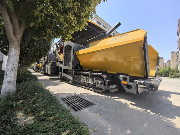 2025 New Track Asphalt Paver VOLVO P6720ABG