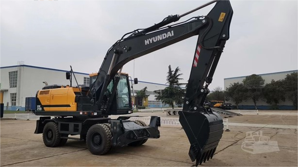 2025 New Wheel Excavator HYUNDAI HW210