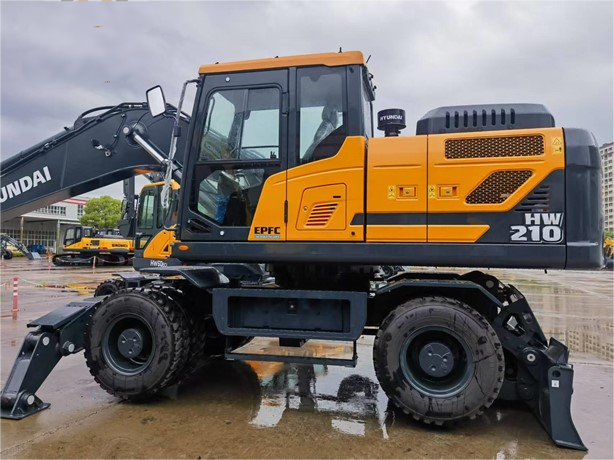 2025 New Wheel Excavator HYUNDAI HW210