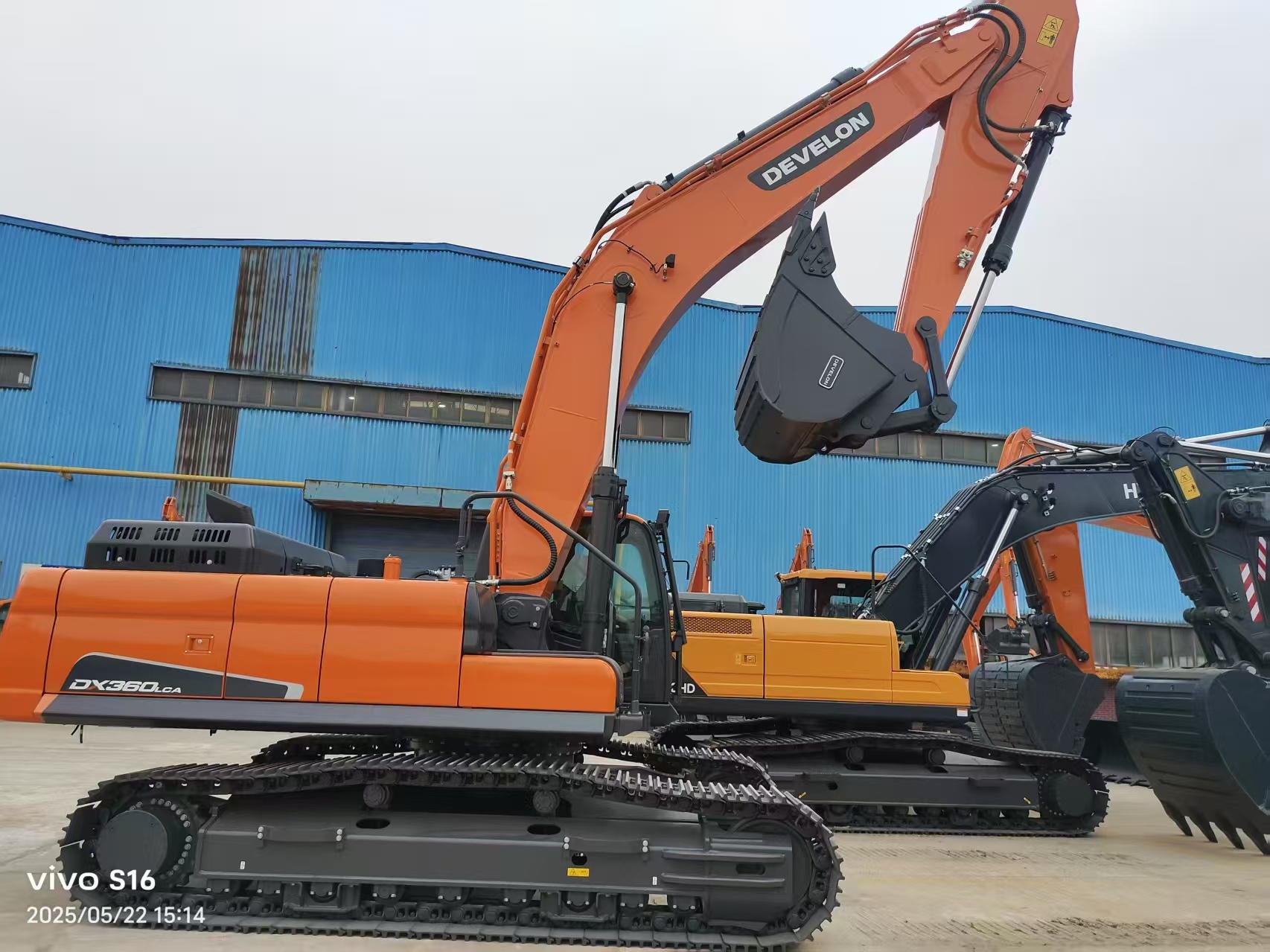 2025 New Crawler Excavator DEVELON DX360LCA-7B
