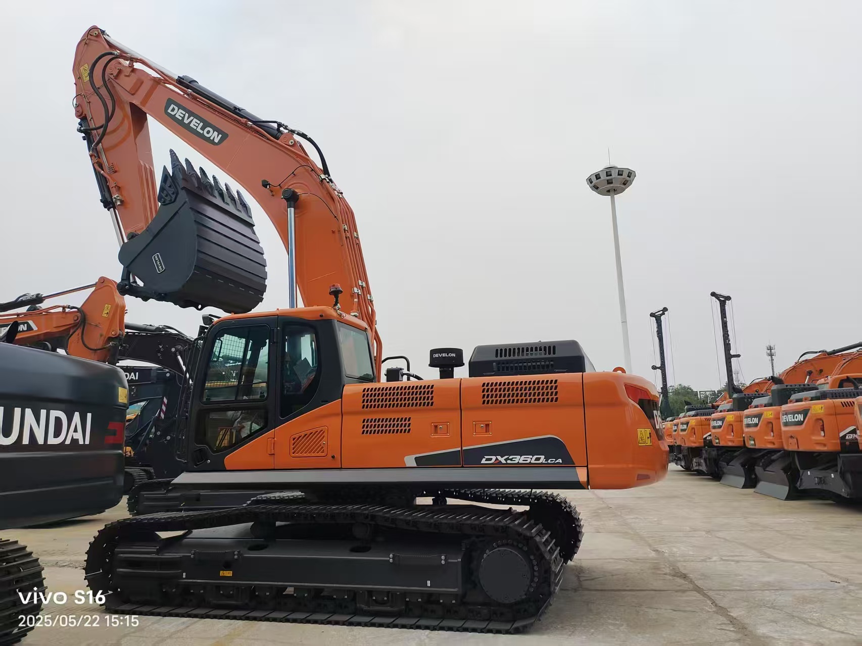 2025 New Crawler Excavator DEVELON DX360LCA-7B