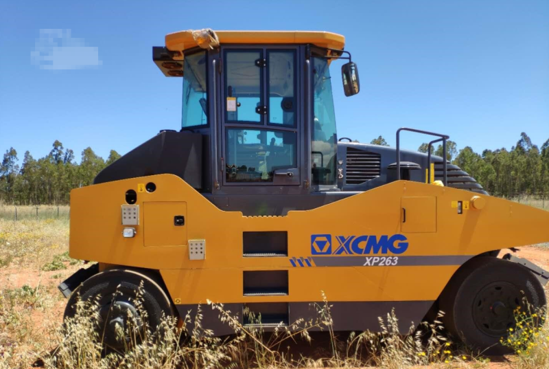 2025 0H Compactor XCMG XP263