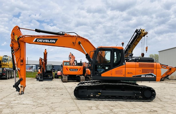 2025 New Crawler Excavator DEVELON DX225LC