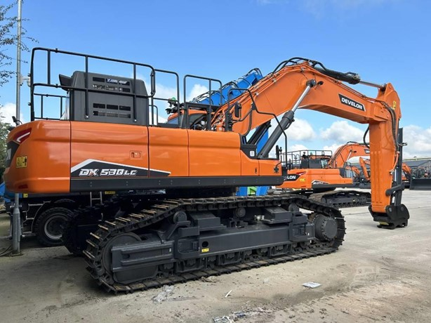 2025 New Crawler Excavator DEVELON DX530LC