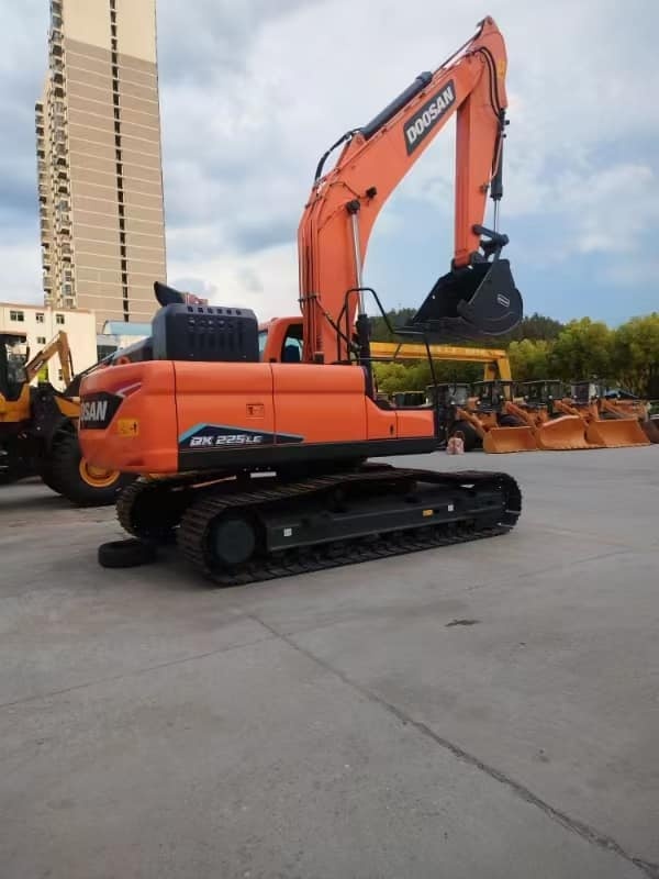 2025 0H Excavator DOOSAN 225