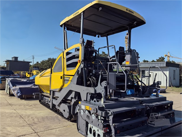 2022 New Track Asphalt Paver BOMAG BF980C