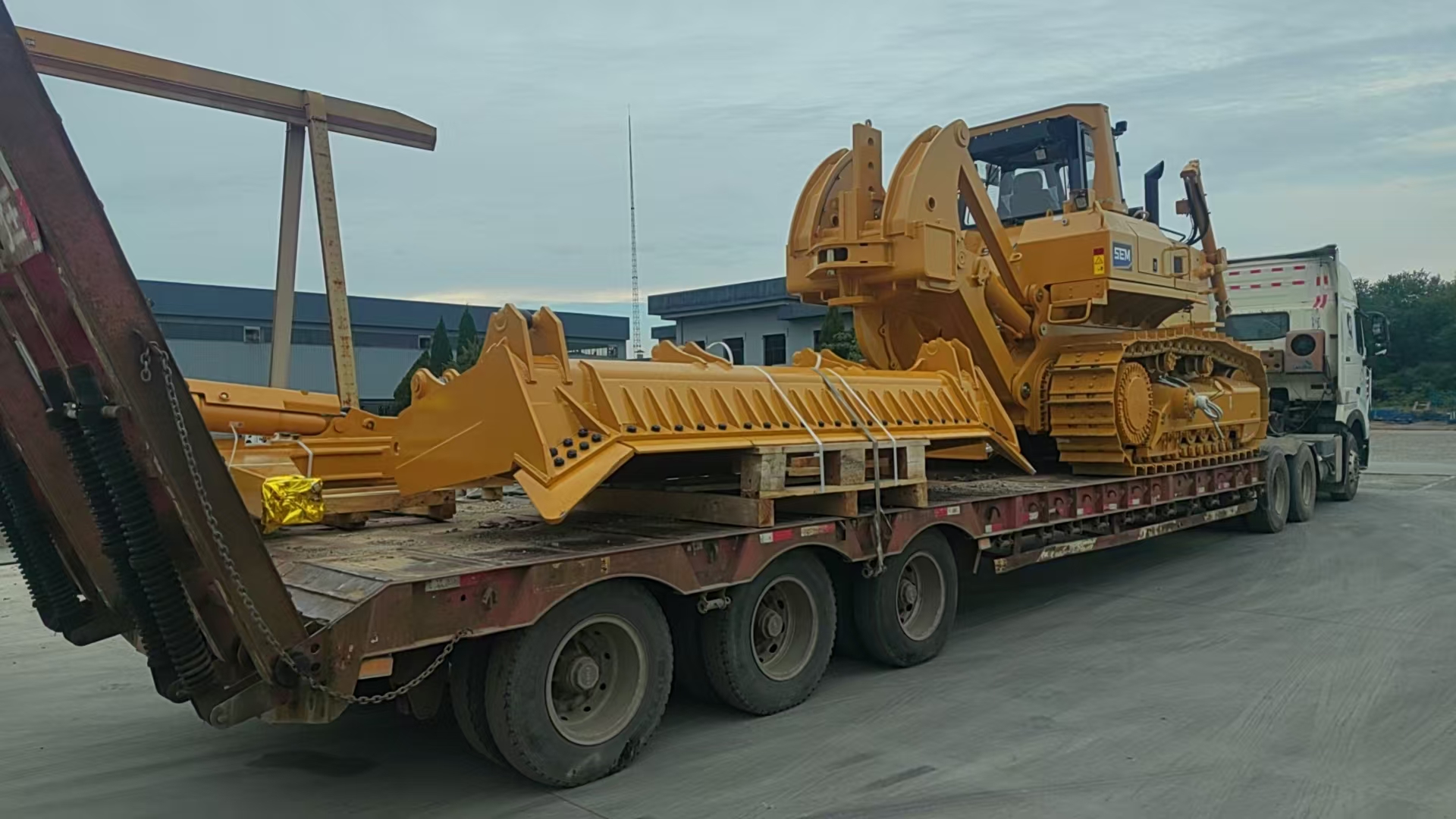 2025 New Crawler Bulldozers SEM 832F