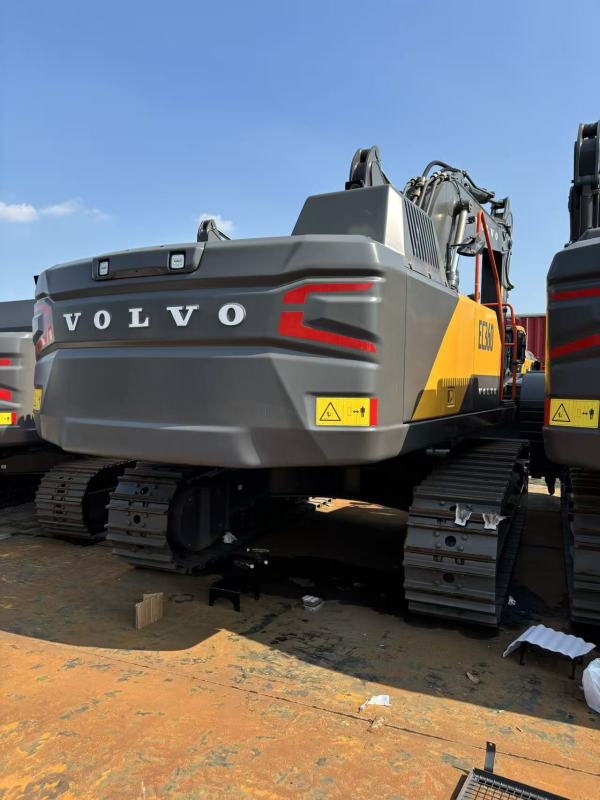 2025 New Crawler Excavator VOLVO EC360
