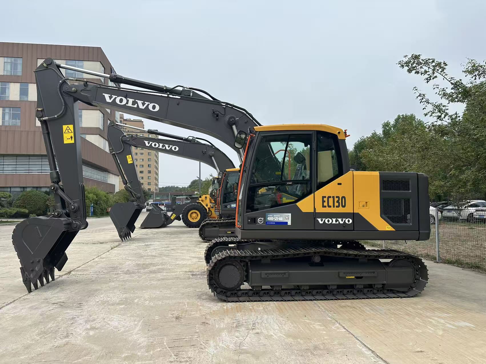 2025 New Crawler Excavator VOLVO EC130