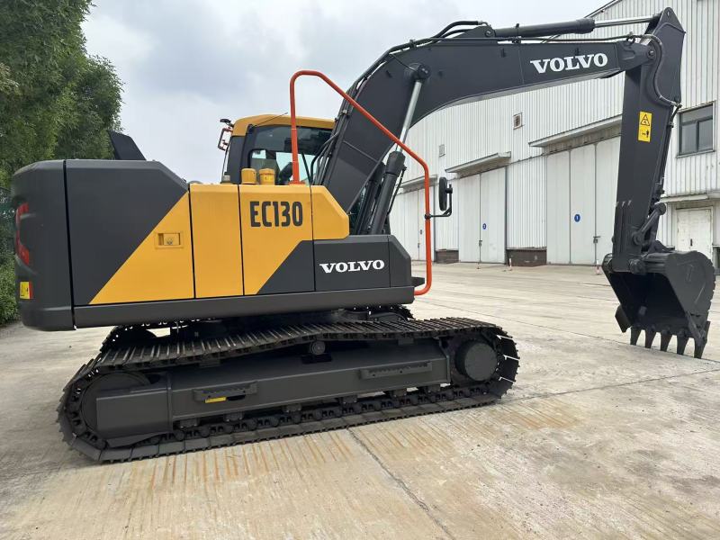 2025 New Crawler Excavator VOLVO EC130
