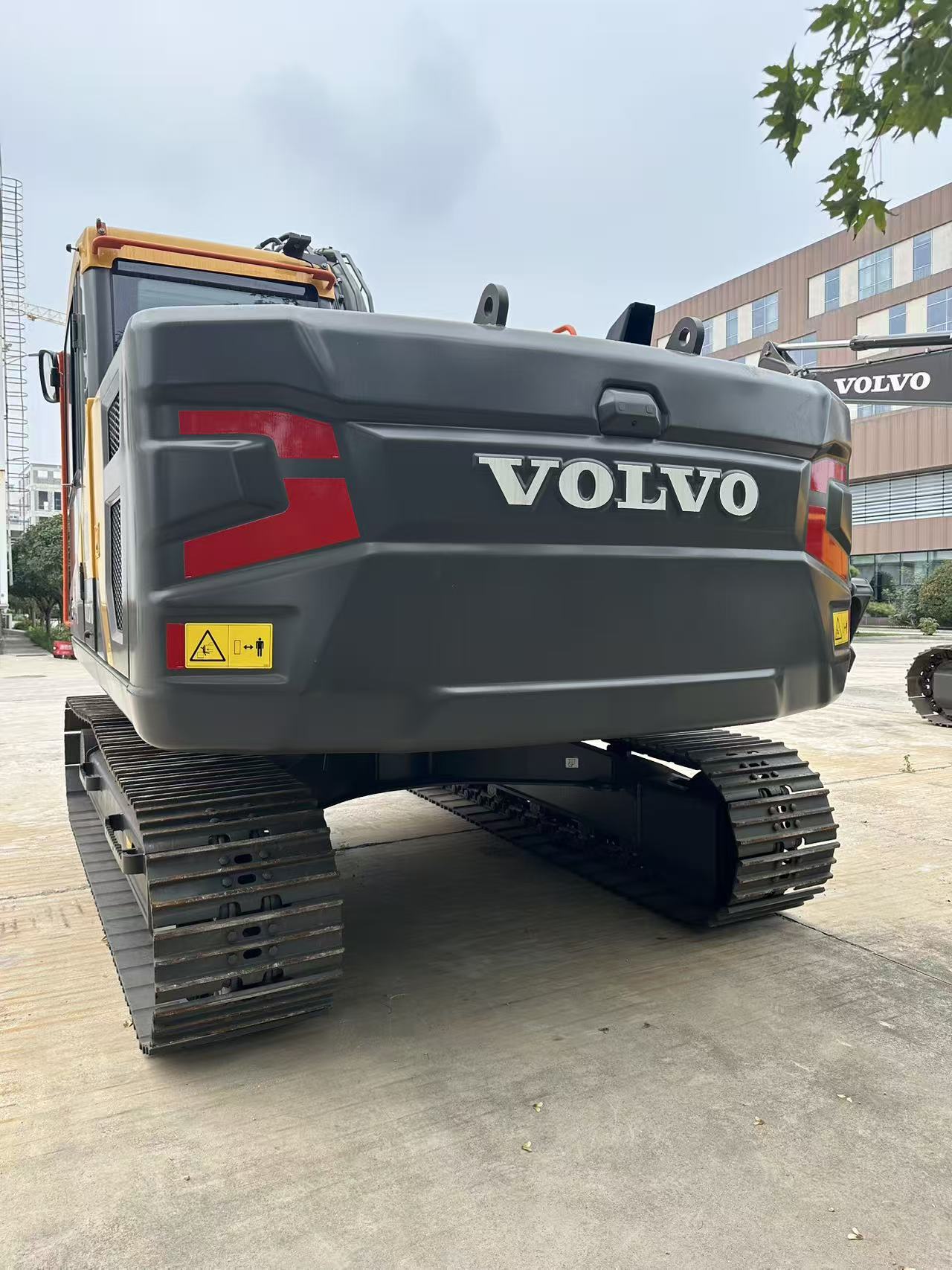2025 New Crawler Excavator VOLVO EC130