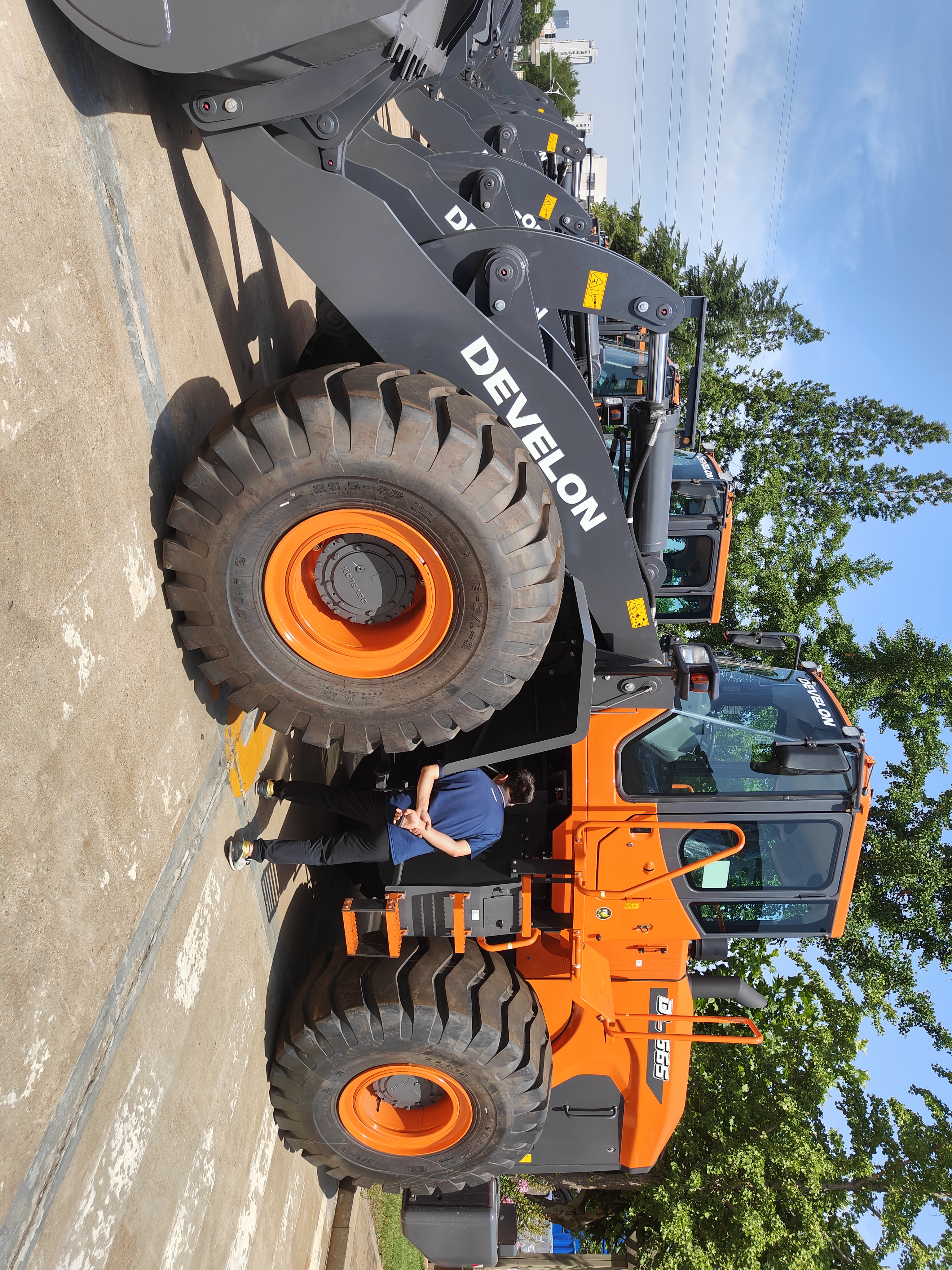 2025 New Wheel Loader DEVELON DL565