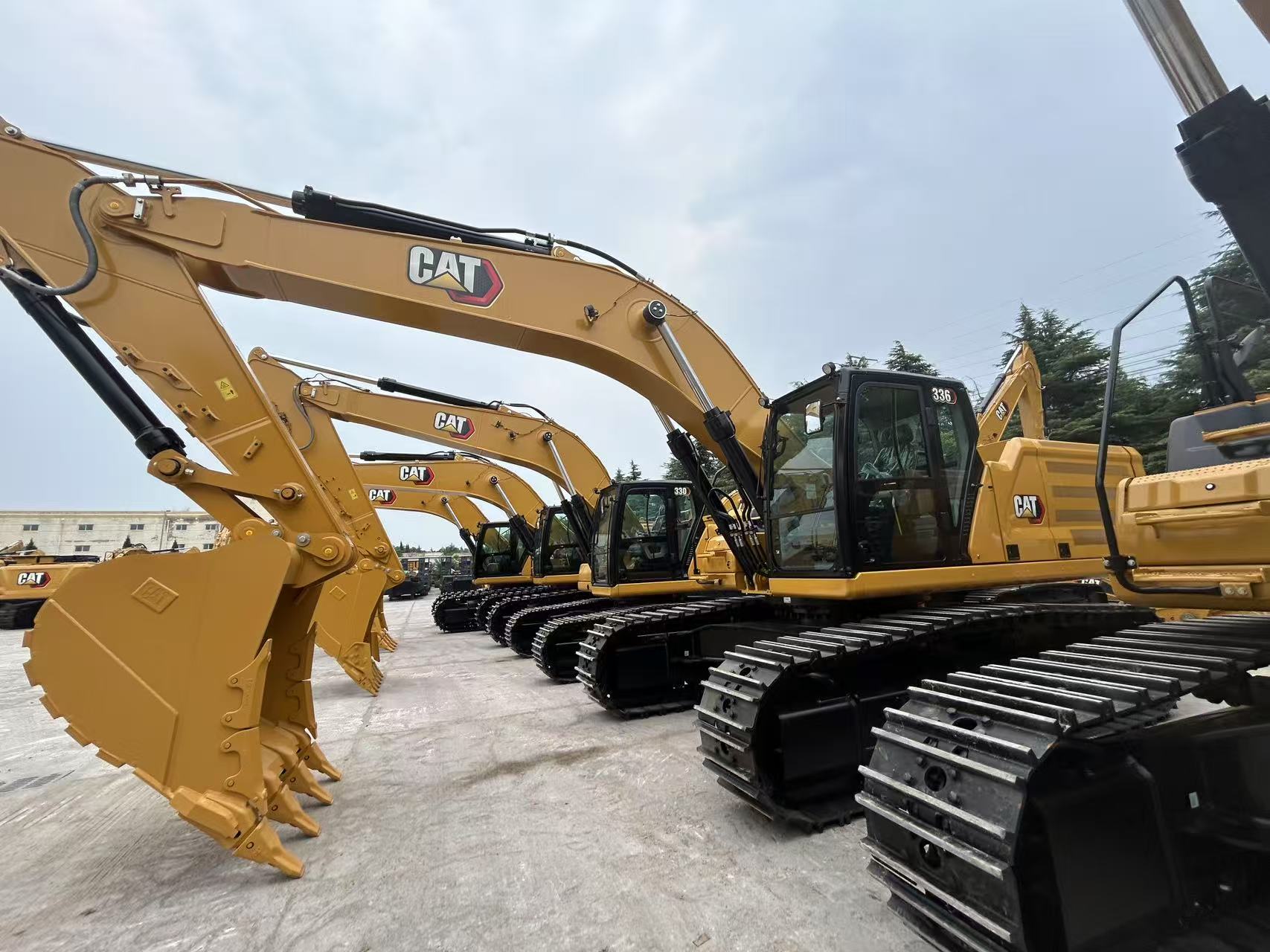 2025 Earthmoving Machinery CATERPILLAR 336