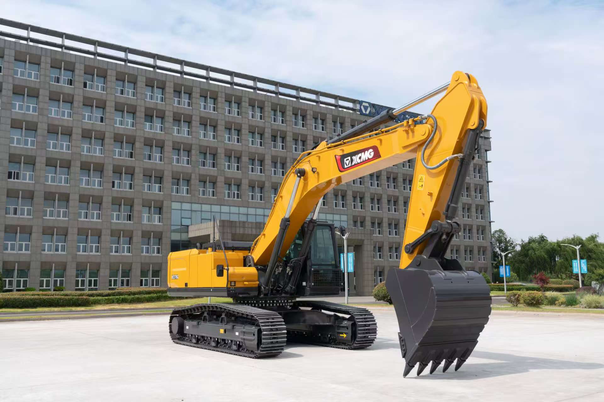 2025 New Crawler Excavator XCMG XE370G