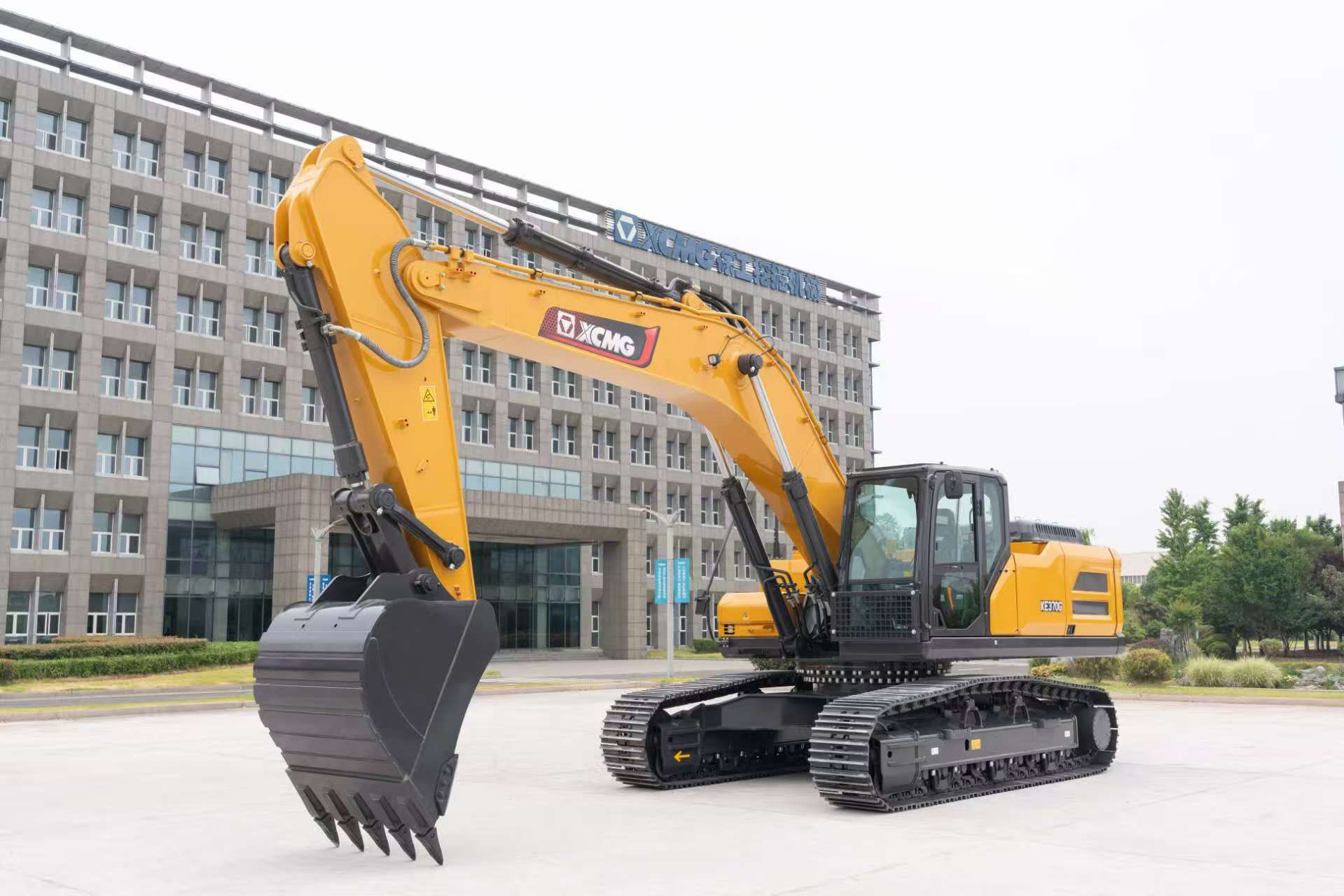 2025 New Crawler Excavator XCMG XE370G