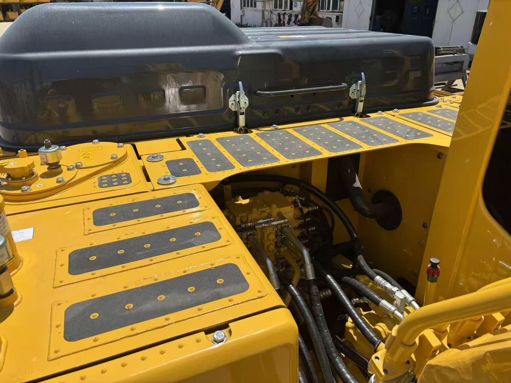 2025 New Crawler Excavator KOMATSU PC200-11M1