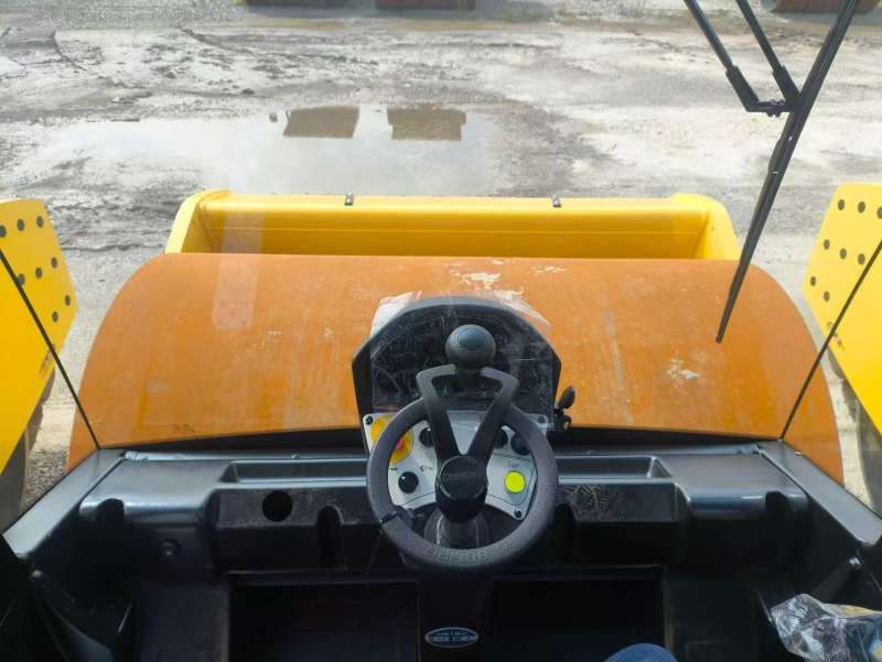 2026 0H Single Drum Vibratory Roller BOMAG BW222D