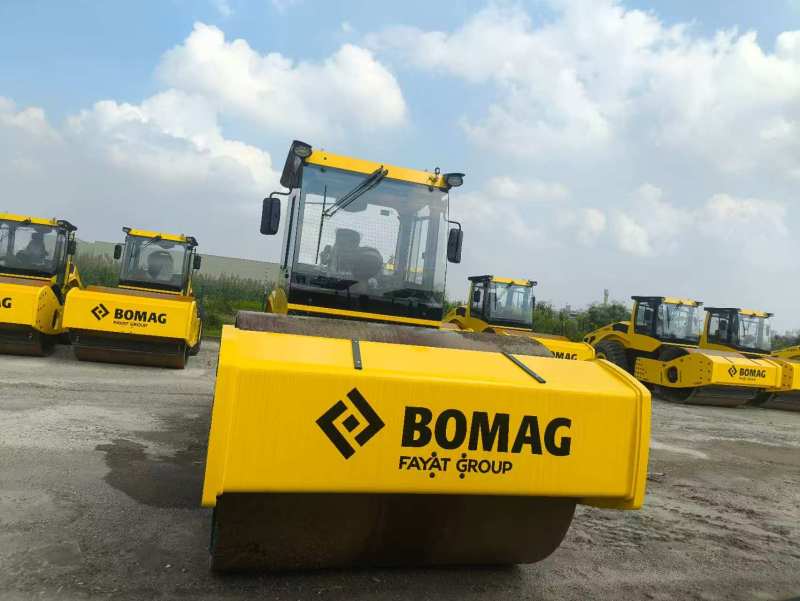 2026 0H Single Drum Vibratory Roller BOMAG BW226