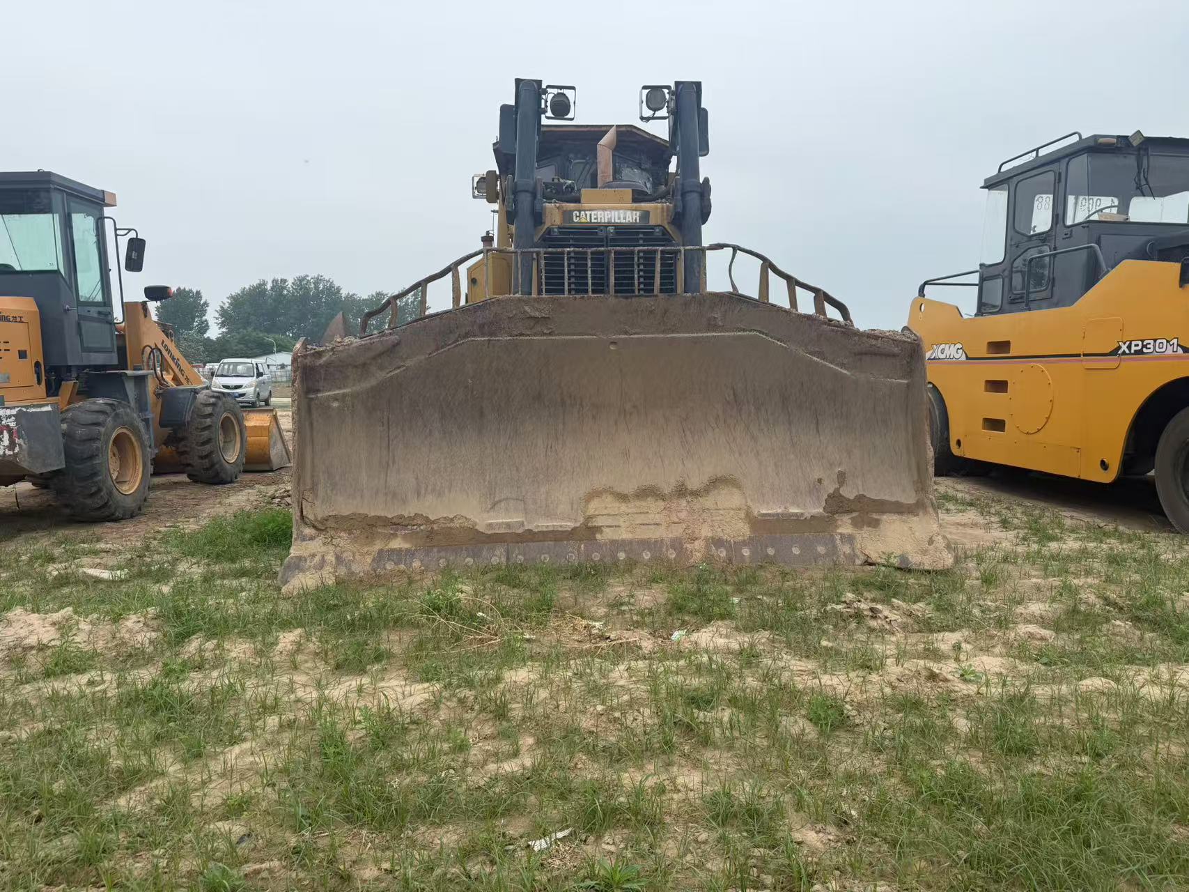 2012 5000 Bulldozer CAT  D8T