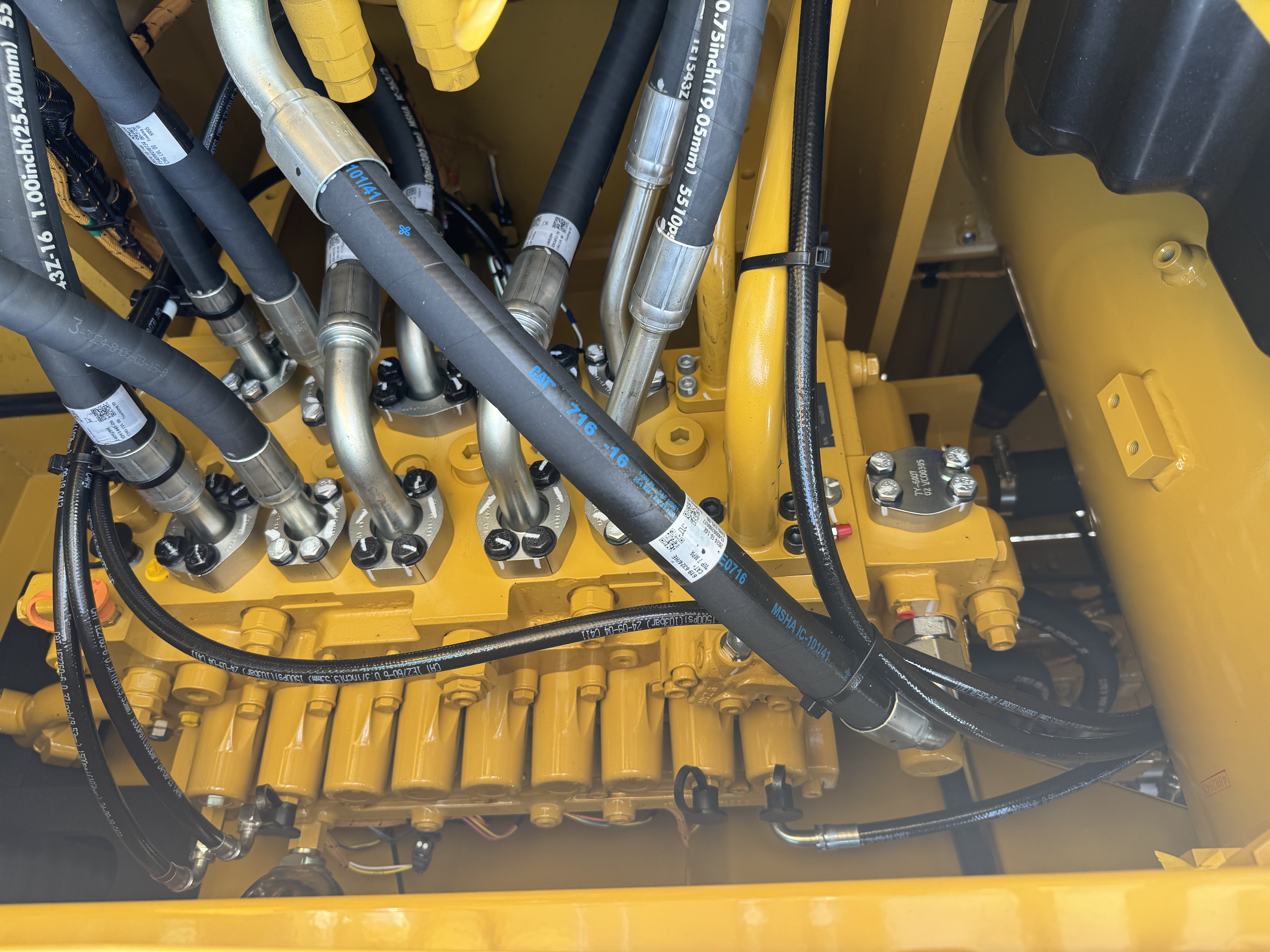 2025 3.8H Excavators CAT 320GC