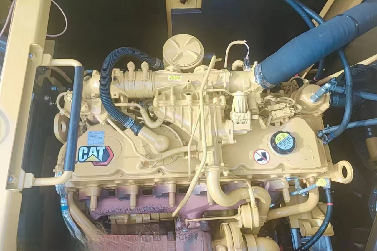 2025 Earthmoving Machinery CAT 336